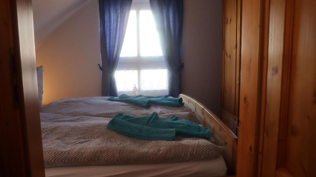 Ferienwohnung " Luv " Neuharlingersiel Esterno foto