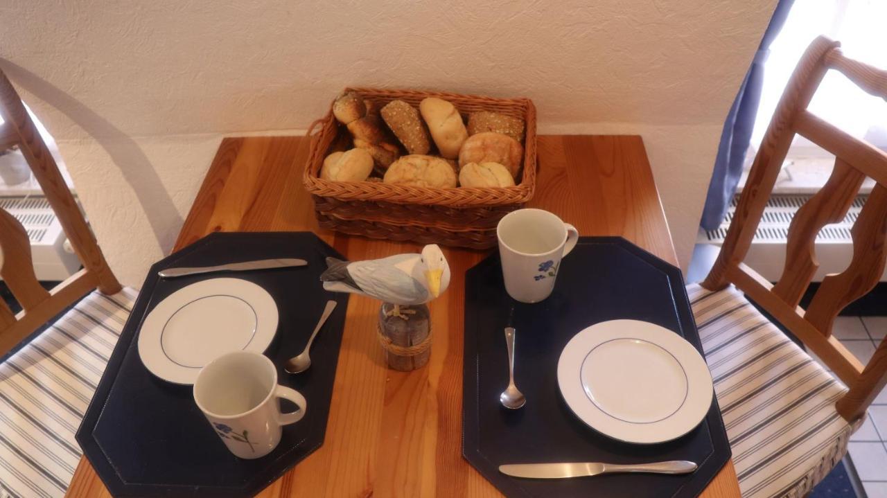 Ferienwohnung " Luv " Neuharlingersiel Esterno foto